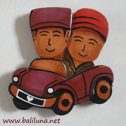 souvenir pernikahan tradisional etnik tempelan kulkas pengantin tradisional Muslim