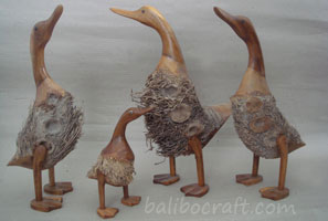 manufacture and wholesale bali animal wood carving and sculpture, iguana wood carving